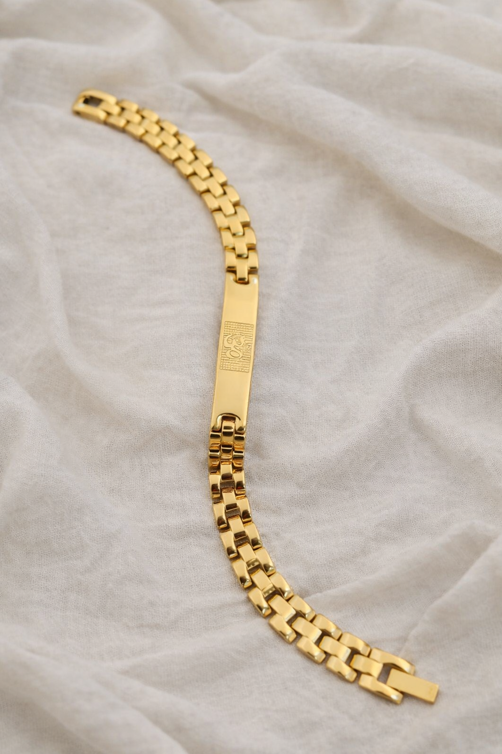 Om Gold Bracelet For Men With Dotted Pattern