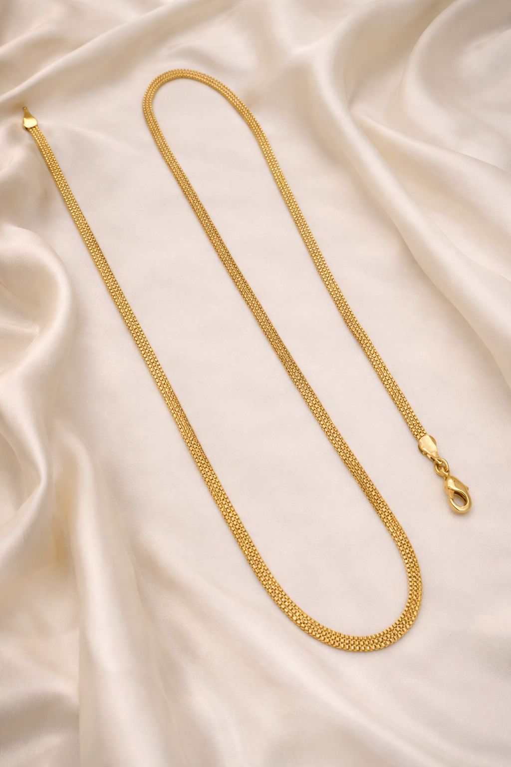 Classic Gold Finish Flat Chain