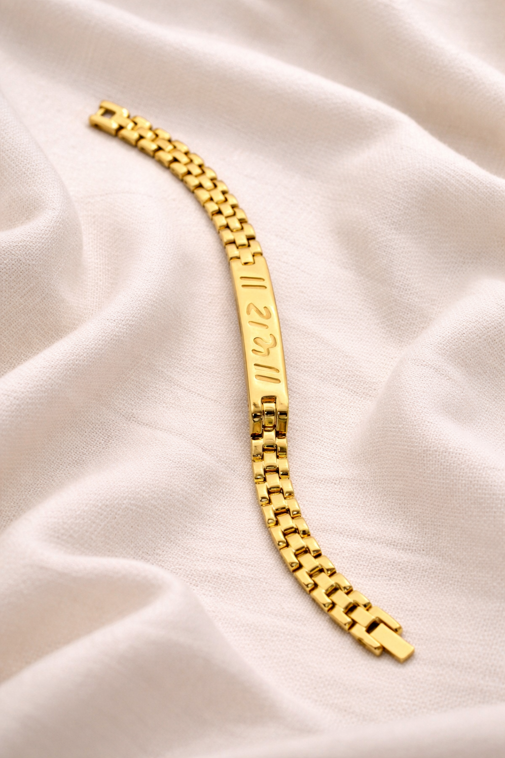 Shree Ram Symbol Premium Gold Bracelet for Men